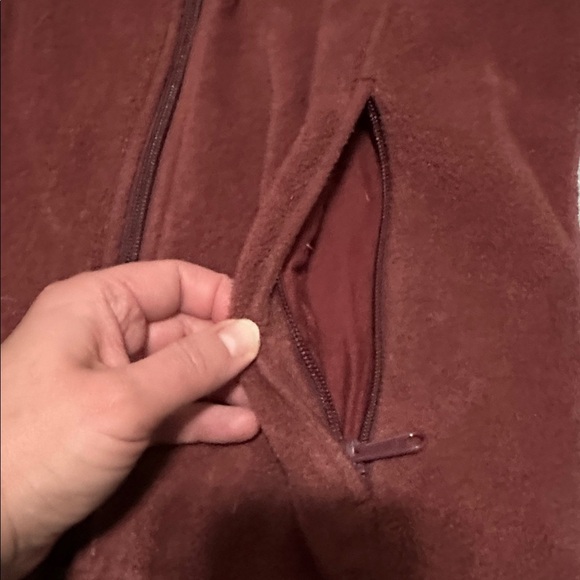 Columbia Women's Maroon polar fleece Jacket size small - Picture 2 of 7